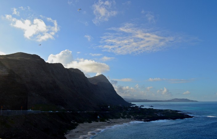 Hang gliders on the north shore of Oahu
